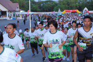 BIB: 
                            <button type="button" onclick="openModal(3626857)" class="btn btn-primary btn-sm float-right btn-popup" data-toggle="modal" data-target=".modal-high-quality">
                        <i class="fas fa-shopping-cart"></i> Add to Cart
                    </button>
                                            <button type="button" onclick="isThisMe(3626857, true)" class="btn btn-success btn-sm float-right btn-popup btn-isme hidden" data-toggle="tooltip" data-placement="bottom" title="นี่คือรูปของคุณใช่ไหม คลิกที่นี่เพื่อเอาเข้าอัลบั้ม">
                        <i class="fas fa-plus"></i> Add to album
                    </button>
                    <button type="button" onclick="isThisMe(3626857, false)" class="btn btn-warning btn-sm float-right btn-popup btn-isnotme hidden">
                        <i class="fas fa-ban"></i> Remove from album
                    </button>